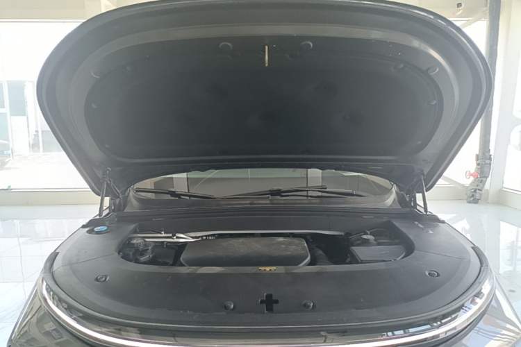 Used Li Auto L6 2024 Max Engine Bay