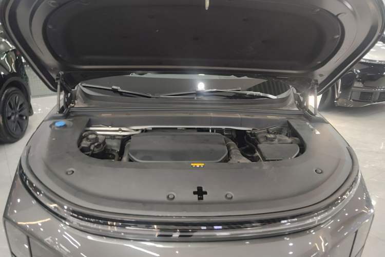 Used Li Auto L6 2024 Pro Model Engine Bay