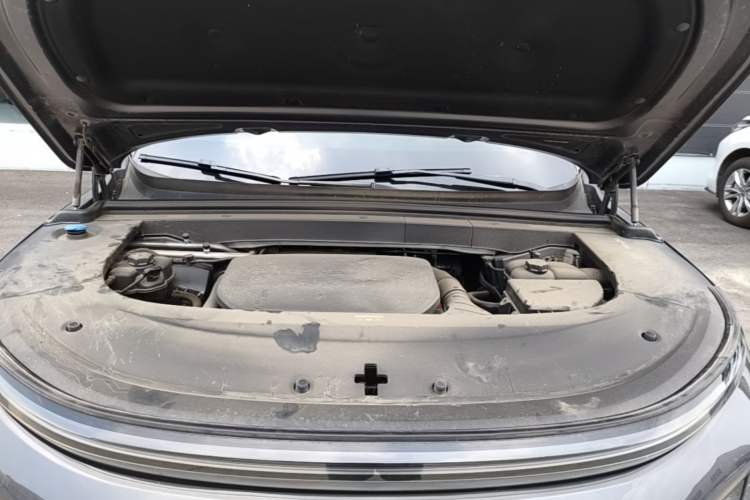 Used Li Auto L6 2024 Pro Model Engine Bay