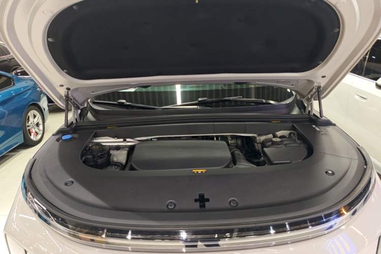 Used Li Auto L6 2024 Max Engine Bay