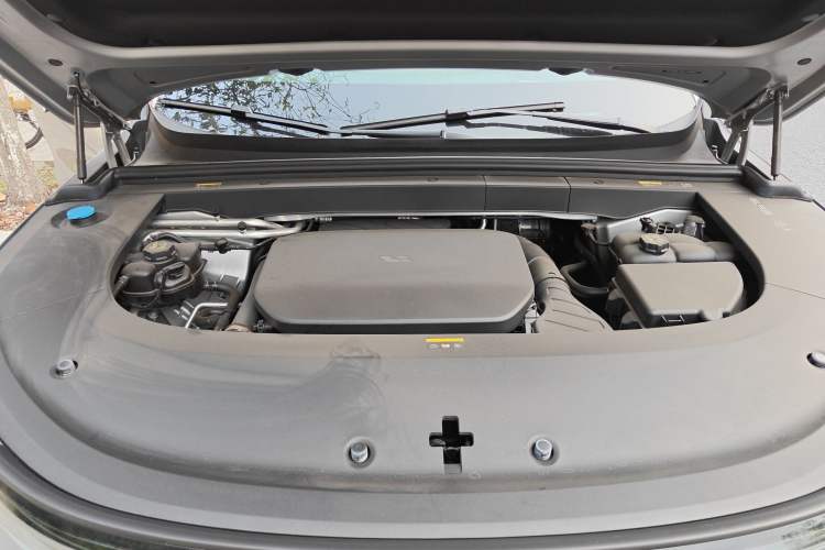 Used Li Auto L6 2024 Max Engine Bay