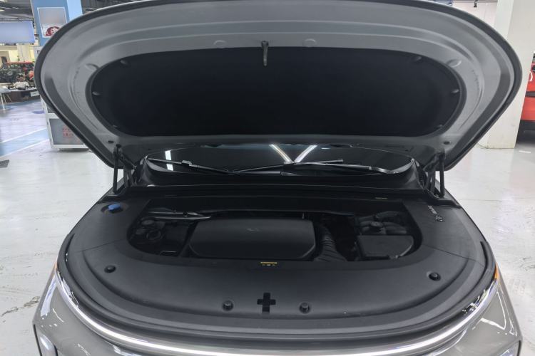 Used Li Auto L6 2024 Max Engine Bay