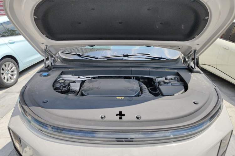 Used Li Auto L6 2024 Pro Model Engine Bay