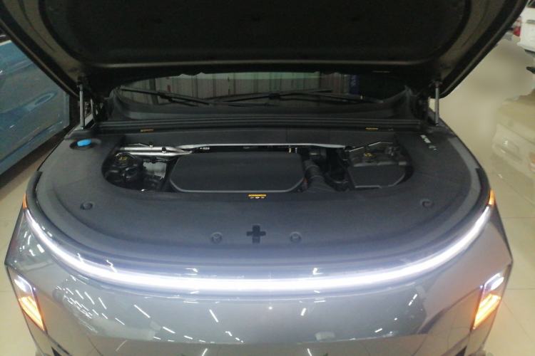 Used Li Auto L6 2024 Pro Model Engine Bay