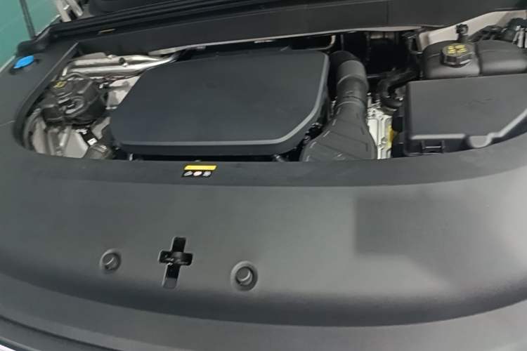 Used Li Auto L6 2024 Max Engine Bay