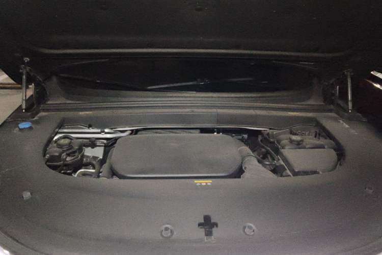 Used Li Auto L6 2024 Pro Model Engine Bay