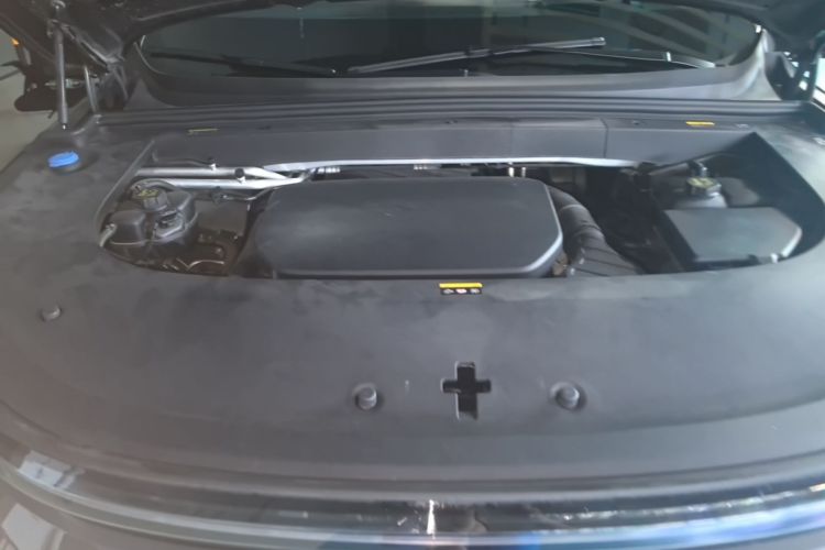 Used Li Auto L6 2024 Pro Model Engine Bay