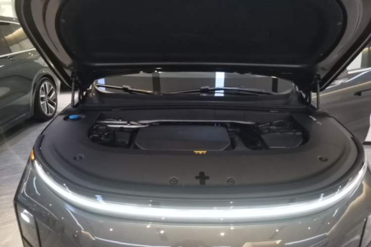 Used Li Auto L6 2024 Max Engine Bay