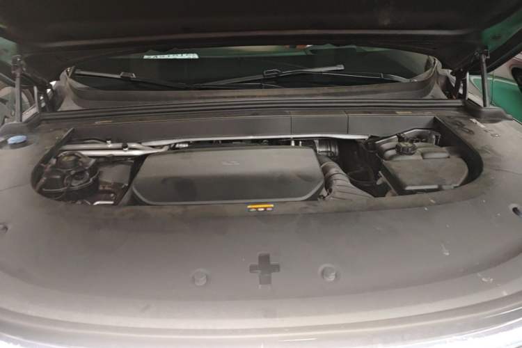 Used Li Auto L6 2024 Pro Model Engine Bay