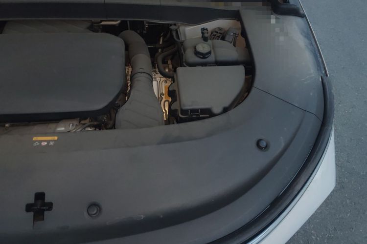Used Li Auto L6 2024 Pro Model Engine Bay Left