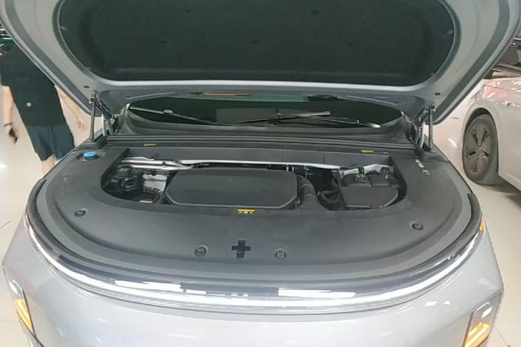 Used Li Auto L6 2024 Max Engine Bay