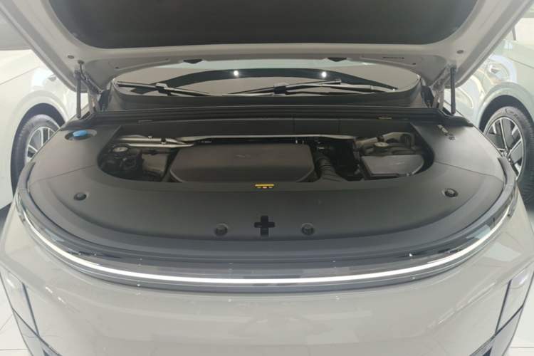 Used Li Auto L6 2024 Max Engine Bay
