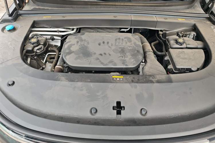 Used Li Auto L6 2024 Pro Model Engine Bay