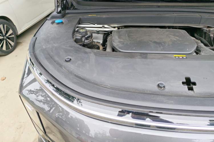 Used Li Auto L6 2024 Max Engine Bay Right