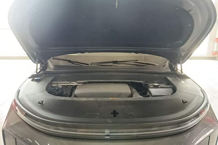 Used Li Auto L6 2024 Max Engine Bay