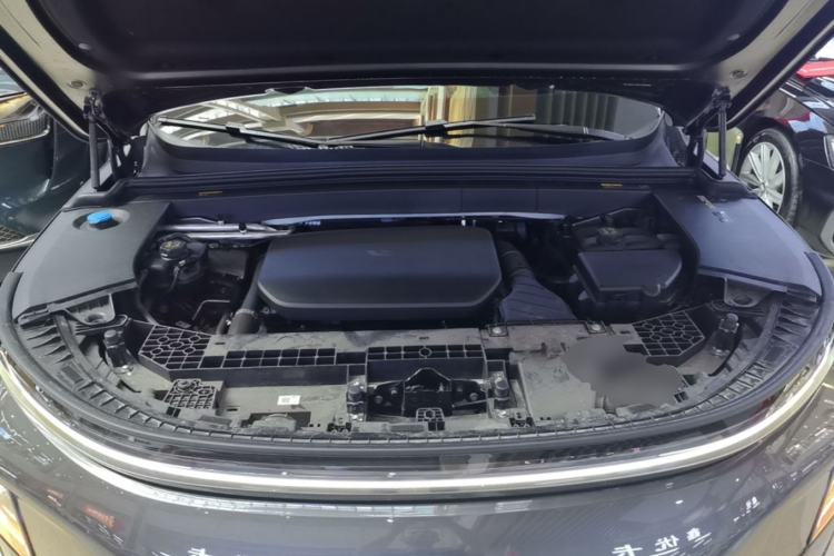 Used Li Auto L6 2024 Max Engine Bay