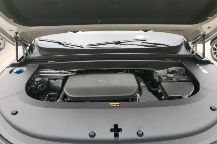 Used Li Auto L6 2024 Max Engine Bay