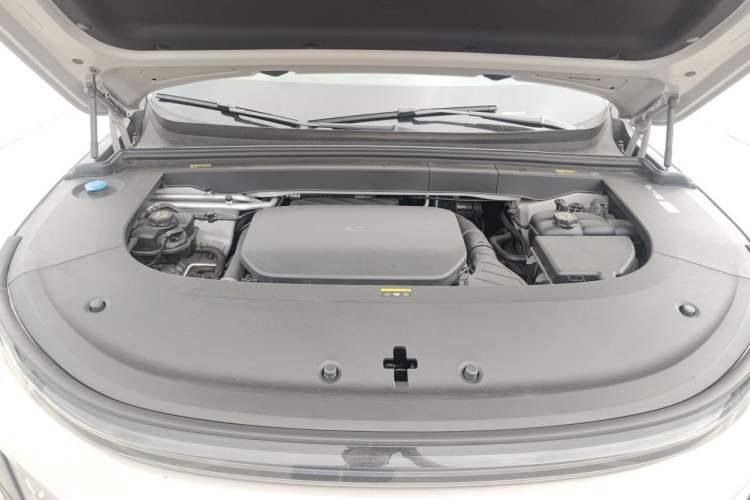 Used Li Auto L6 2024 Pro Model Engine Bay