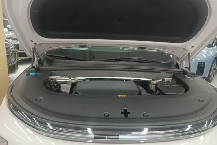 Used Li Auto L6 2024 Max Engine Bay