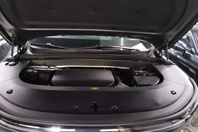 Used Li Auto L6 2024 Max Engine Bay