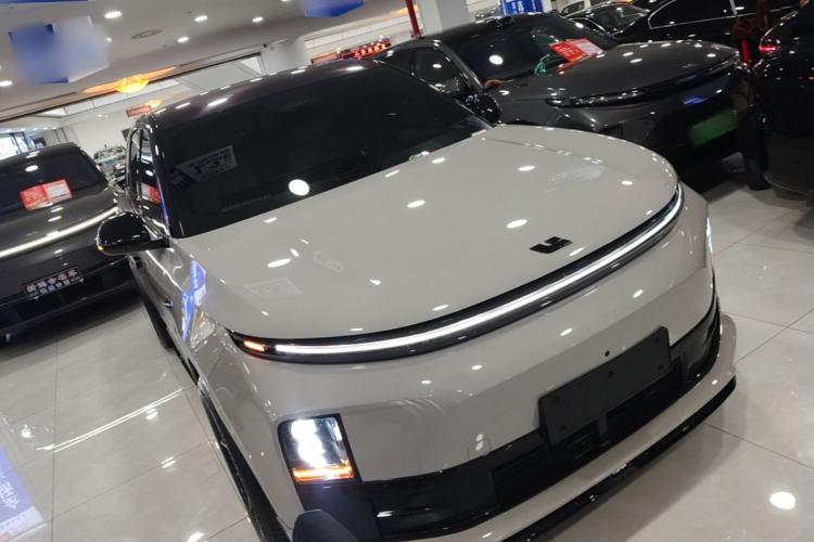 Used Li Auto L6 2024 Pro Model Exterior 1