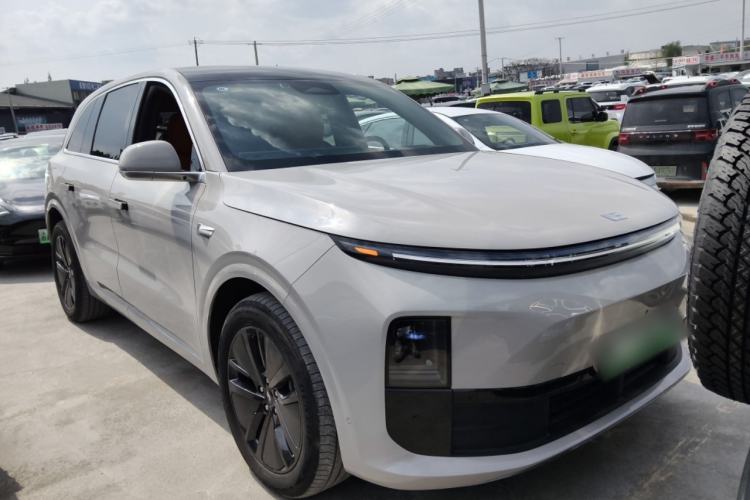 Used Li Auto L6 2024 Pro Model Exterior 1