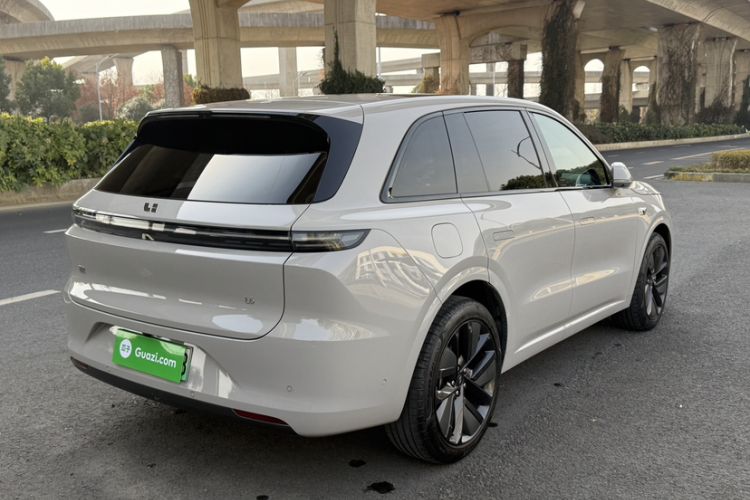 Used Li Auto L6 2024 Pro Model Exterior 1
