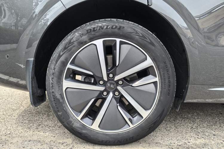 Used Li Auto L6 2024 Pro Model Exterior 10