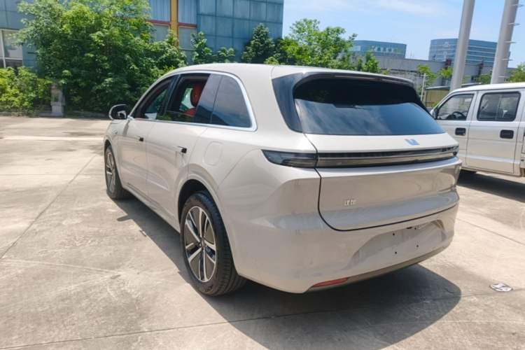Used Li Auto L6 2024 Pro Model Exterior 2