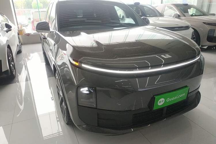 Used Li Auto L6 2024 Pro Model Exterior 2