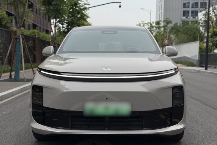 Used Li Auto L6 2024 Pro Model Exterior 4