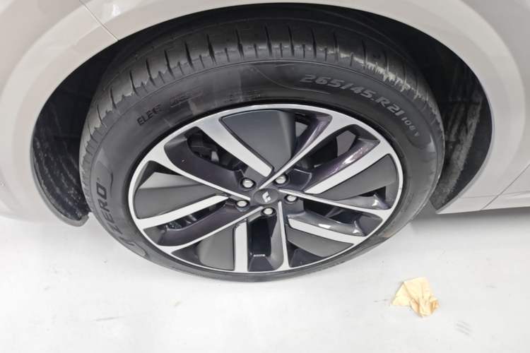 Used Li Auto L6 2024 Max Exterior 4