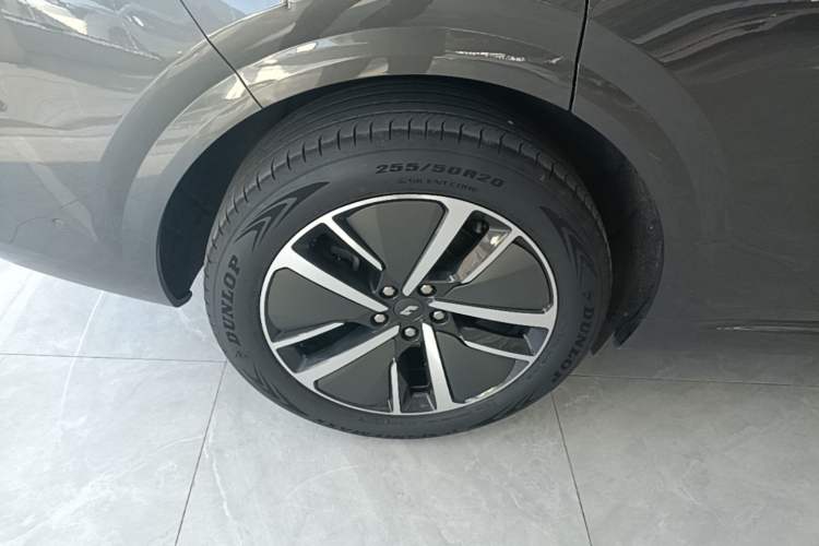 Used Li Auto L6 2024 Pro Model Exterior 5