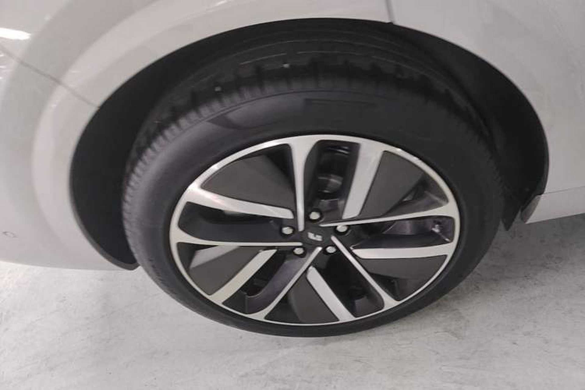 Used Li Auto L6 2024 Max Exterior 5