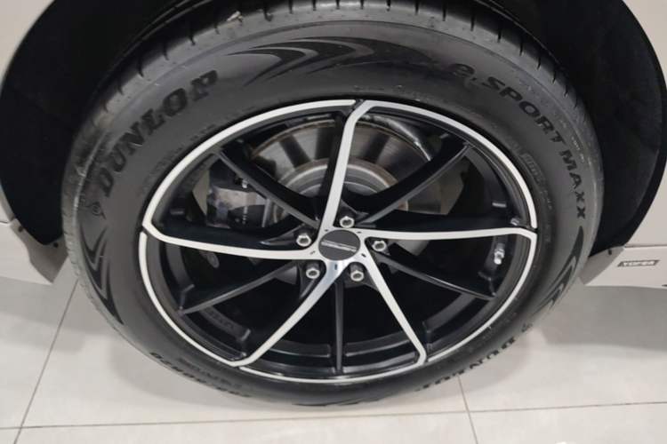 Used Li Auto L6 2024 Pro Model Exterior 5