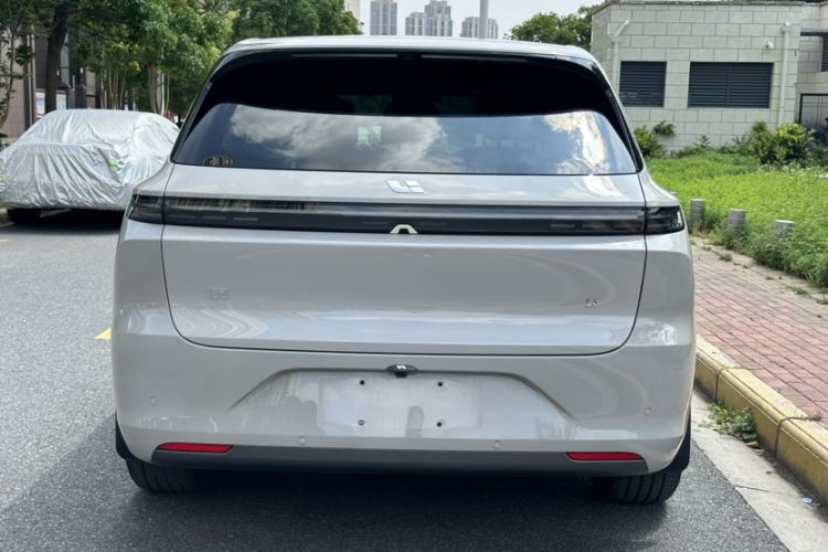 Used Li Auto L6 2024 Max Exterior 5