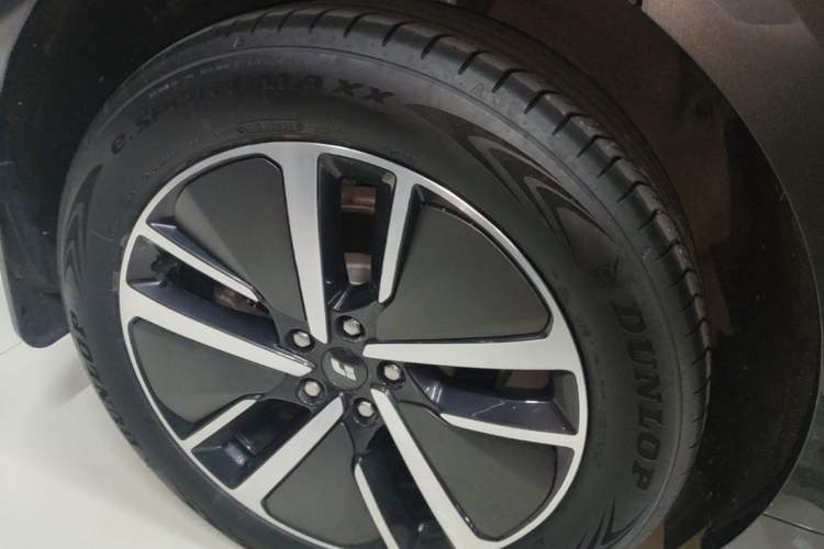 Used Li Auto L6 2024 Pro Model Exterior 5