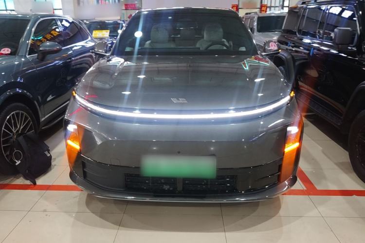 Used Li Auto L6 2024 Pro Model Front