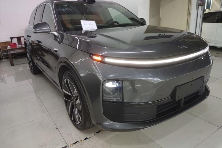 Used Li Auto L6 2024 Max Front Right 45 Deg