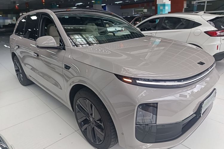 Used Li Auto L6 2024 Pro Model Front Right 45 Deg