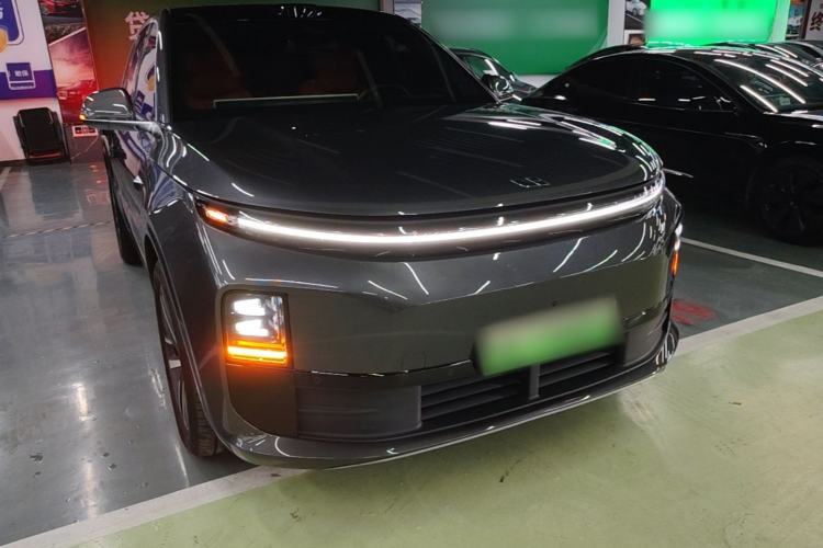 Used Li Auto L6 2024 Max Front Right 45 Deg
