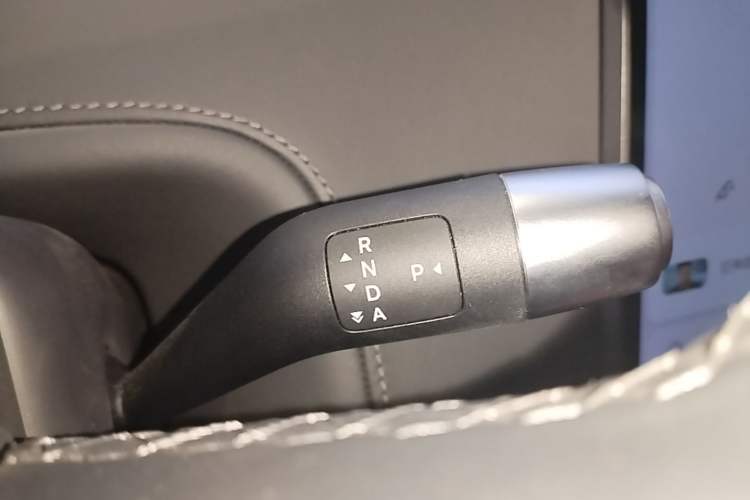 Used Li Auto L6 2024 Pro Model Gear Lever