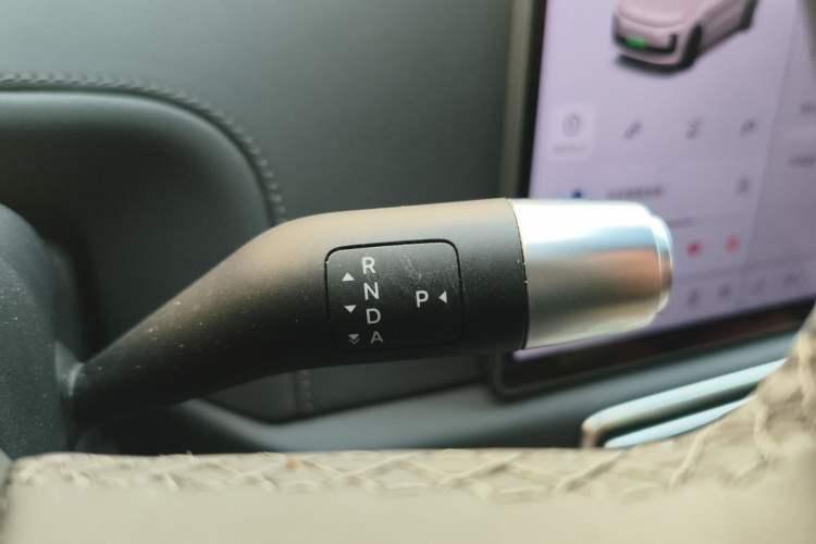 Used Li Auto L6 2024 Pro Model Gear Lever