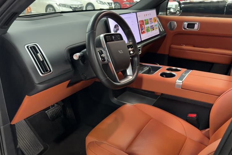 Used Li Auto L6 2024 Pro Model Interior 1