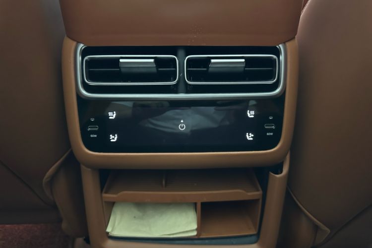 Used Li Auto L6 2024 Pro Model Interior 3
