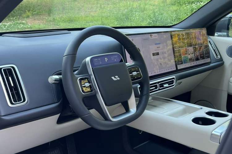 Used Li Auto L6 2024 Pro Model Interior 3