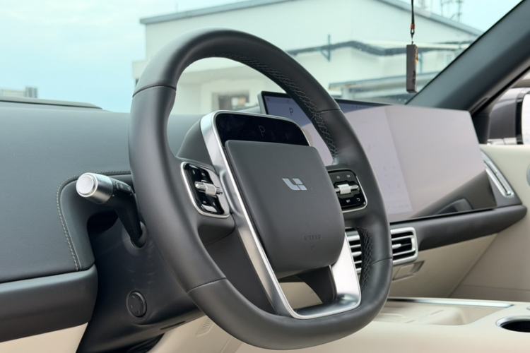 Used Li Auto L6 2024 Pro Model Interior 5