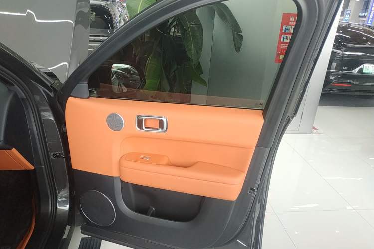Used Li Auto L6 2024 Pro Model Interior 5