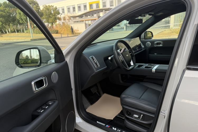 Used Li Auto L6 2024 Pro Model Interior 6
