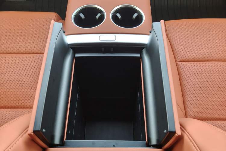 Used Li Auto L6 2024 Pro Model Interior 8